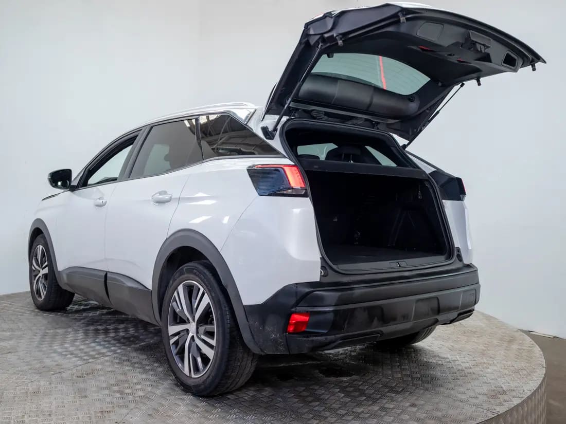 Peugeot 3008 3008 1.2 Active Pack Puretech 130 Mt año 2024