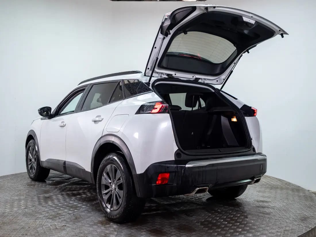 Peugeot 2008 2008 1.2 Active Pack Puretech 130 Mt año 2023