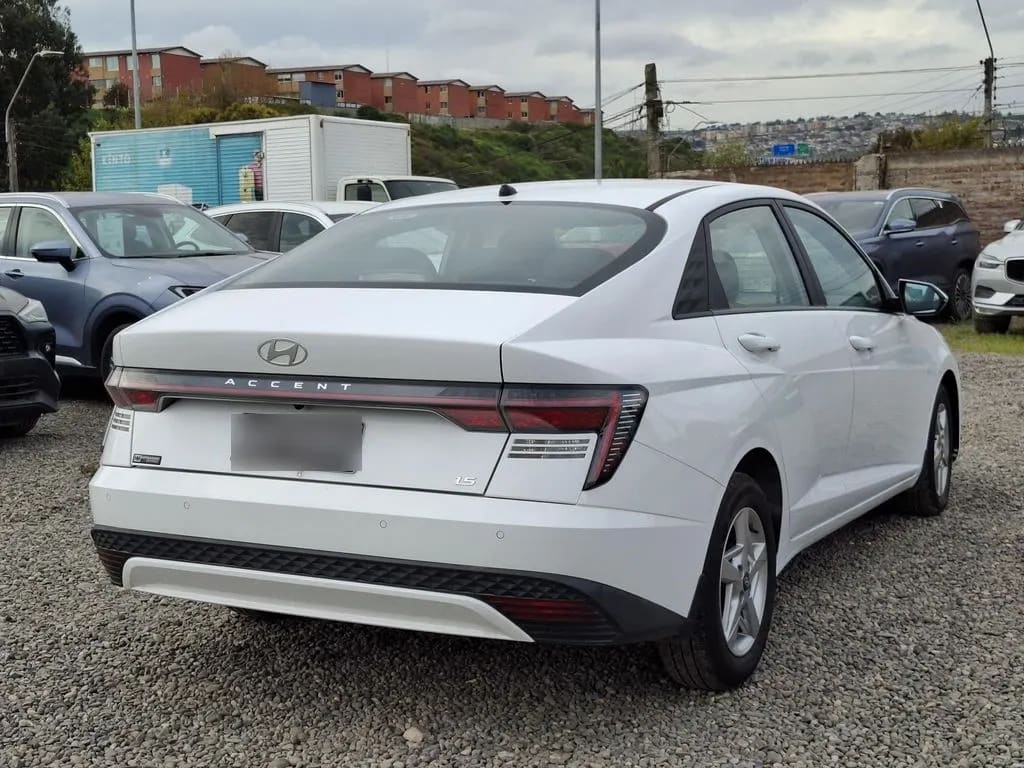 Hyundai Accent Plus año 2025