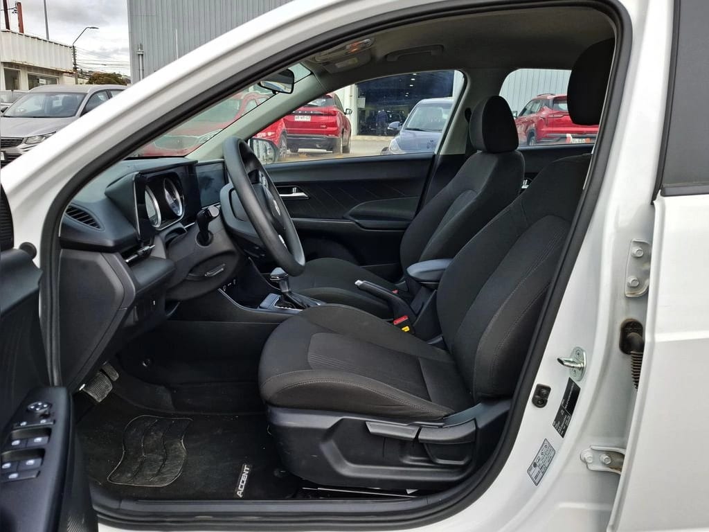 Hyundai Accent Plus año 2025