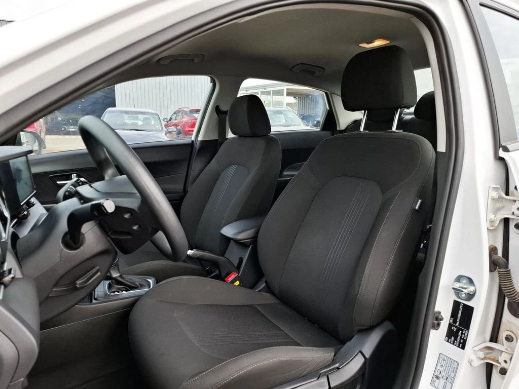 Hyundai Accent Plus año 2025