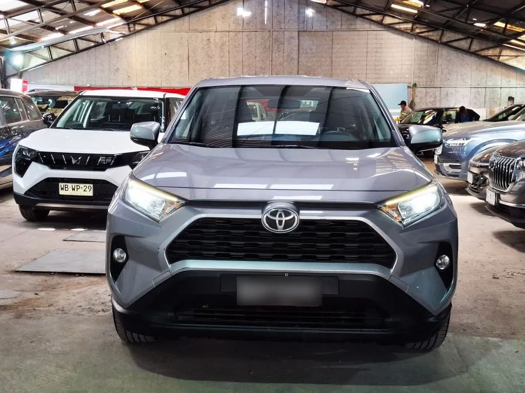 Toyota Rav4 Le año 2024