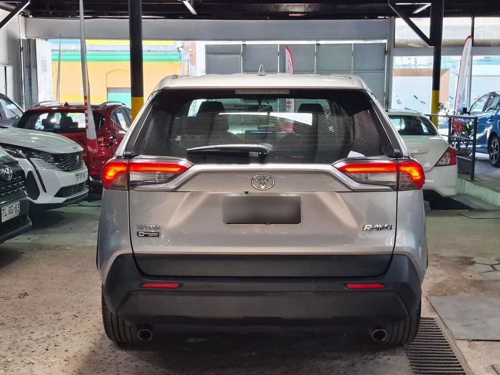 Toyota Rav4 Le año 2024