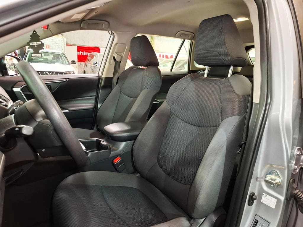 Toyota Rav4 Le año 2024