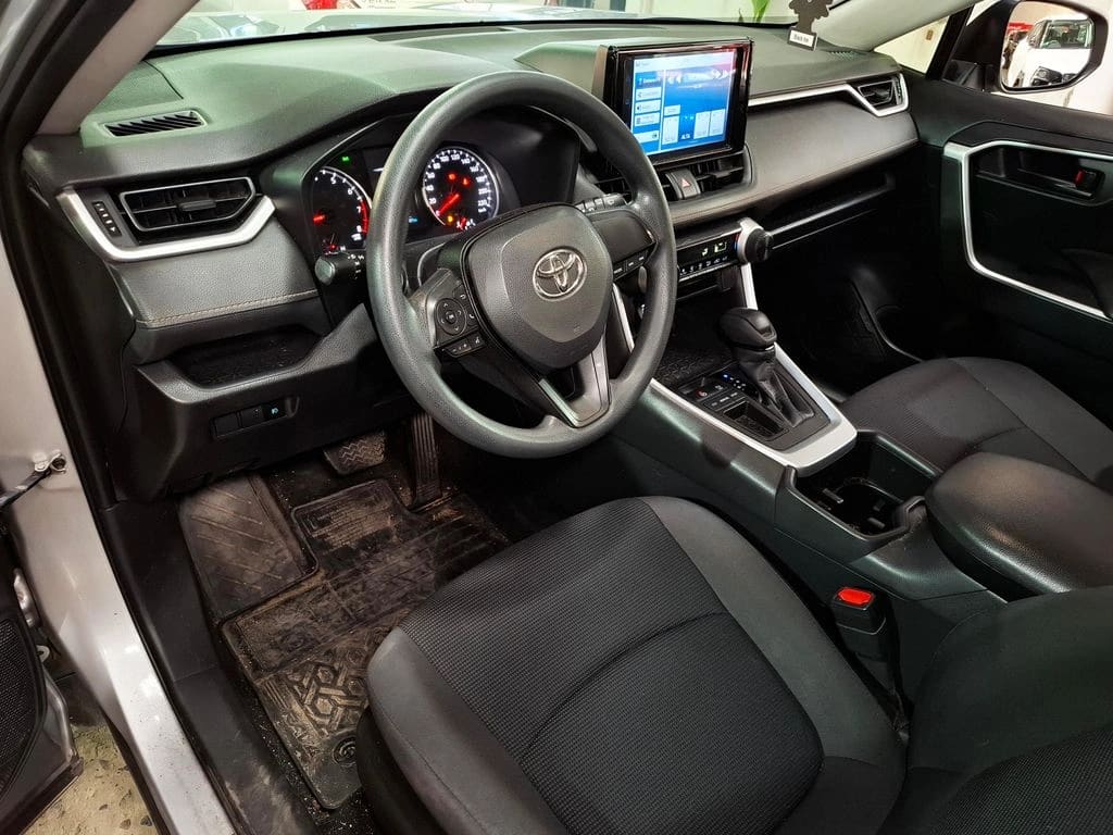 Toyota Rav4 Le año 2024