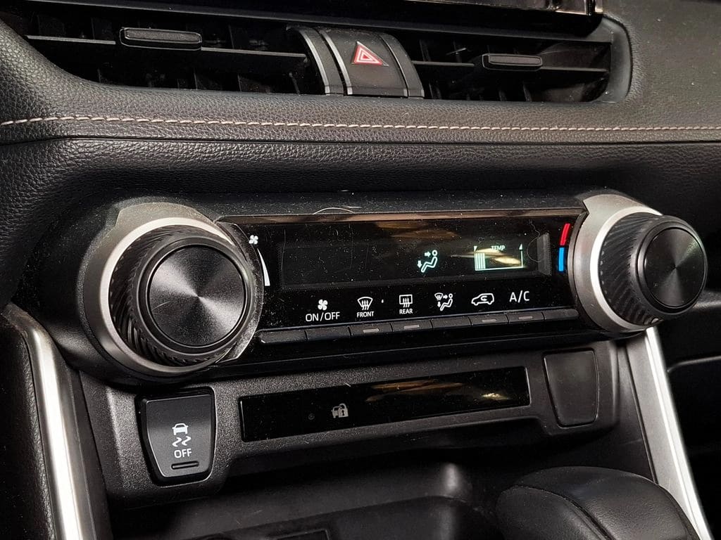 Toyota Rav4 Le año 2024