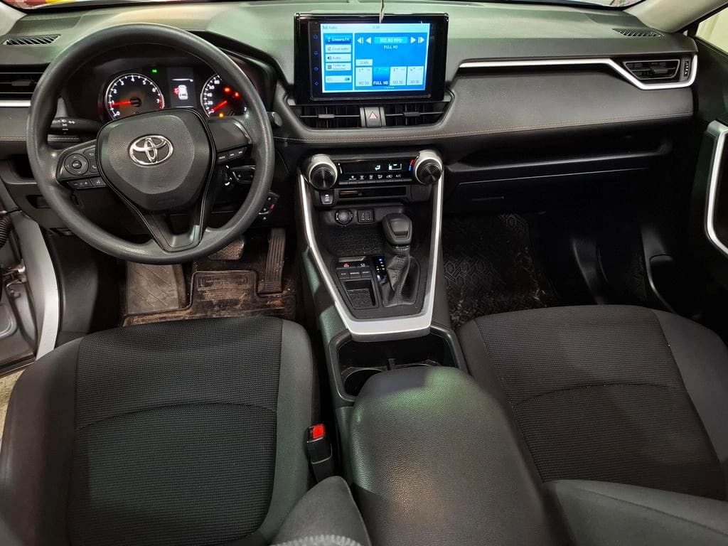 Toyota Rav4 Le año 2024
