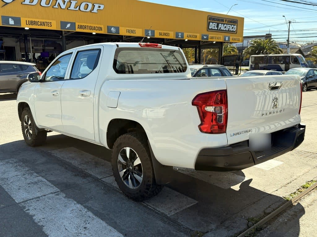 Peugeot Landtrek Active 4x4 año 2023