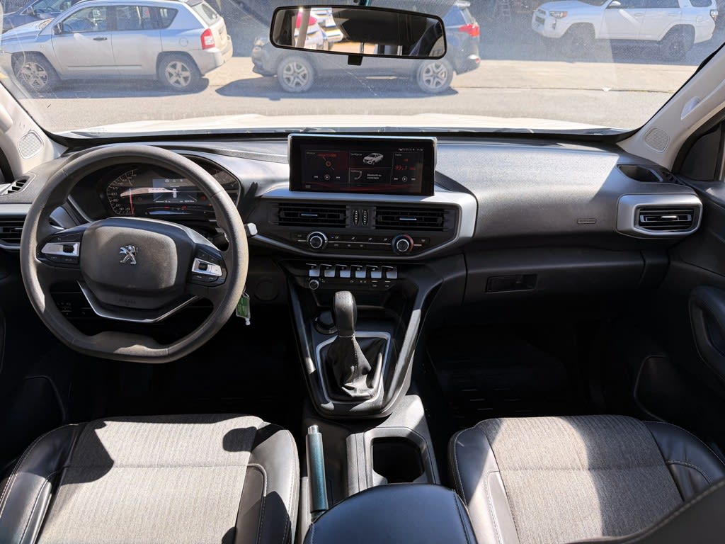 Peugeot Landtrek Active 4x4 año 2023