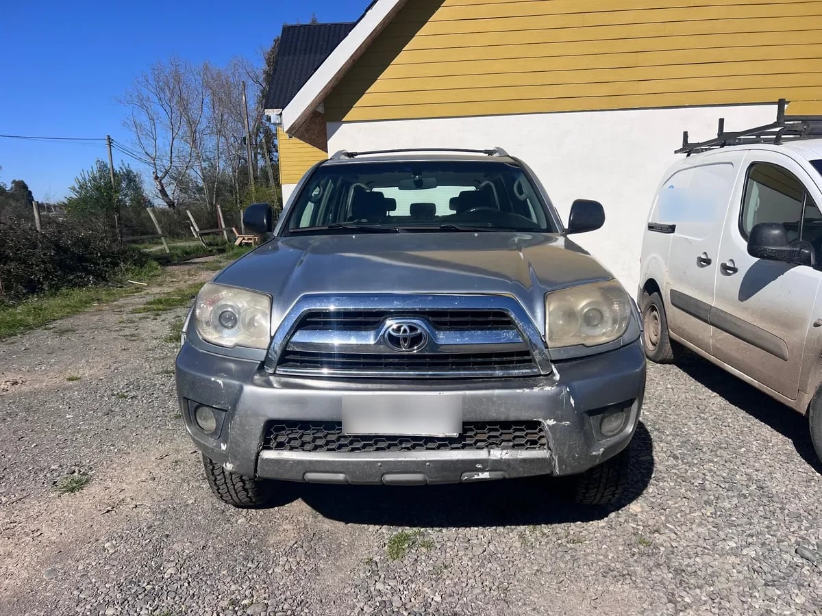 TOYOTA 4RUNNER No Sé La Versión año 2004