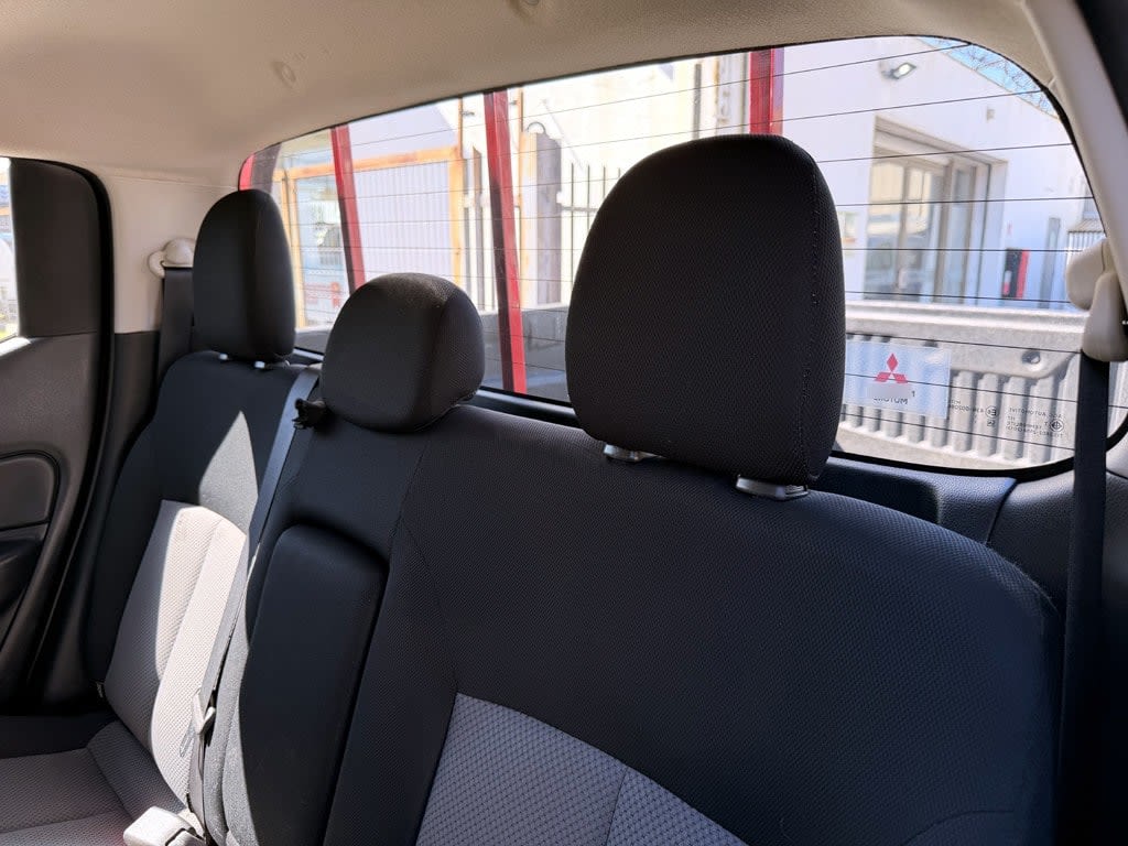 Mitsubishi L200 Katana Cr 2.4 4x2 año 2022