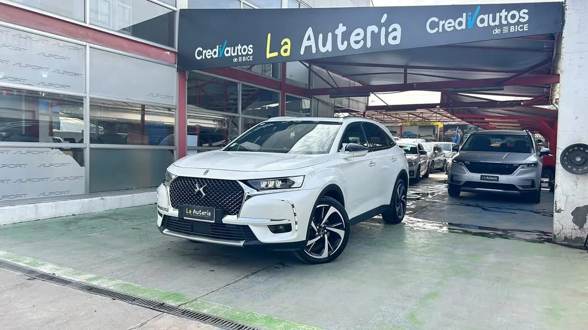 DS Automobiles Ds7 Crossback 2.0 Bluehdi 180 S&s Eat8 So Chic año 2022