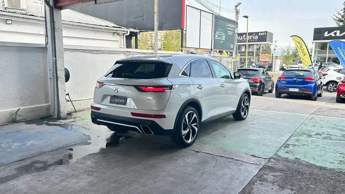 DS Automobiles Ds7 Crossback 2.0 Bluehdi 180 S&s Eat8 So Chic año 2022