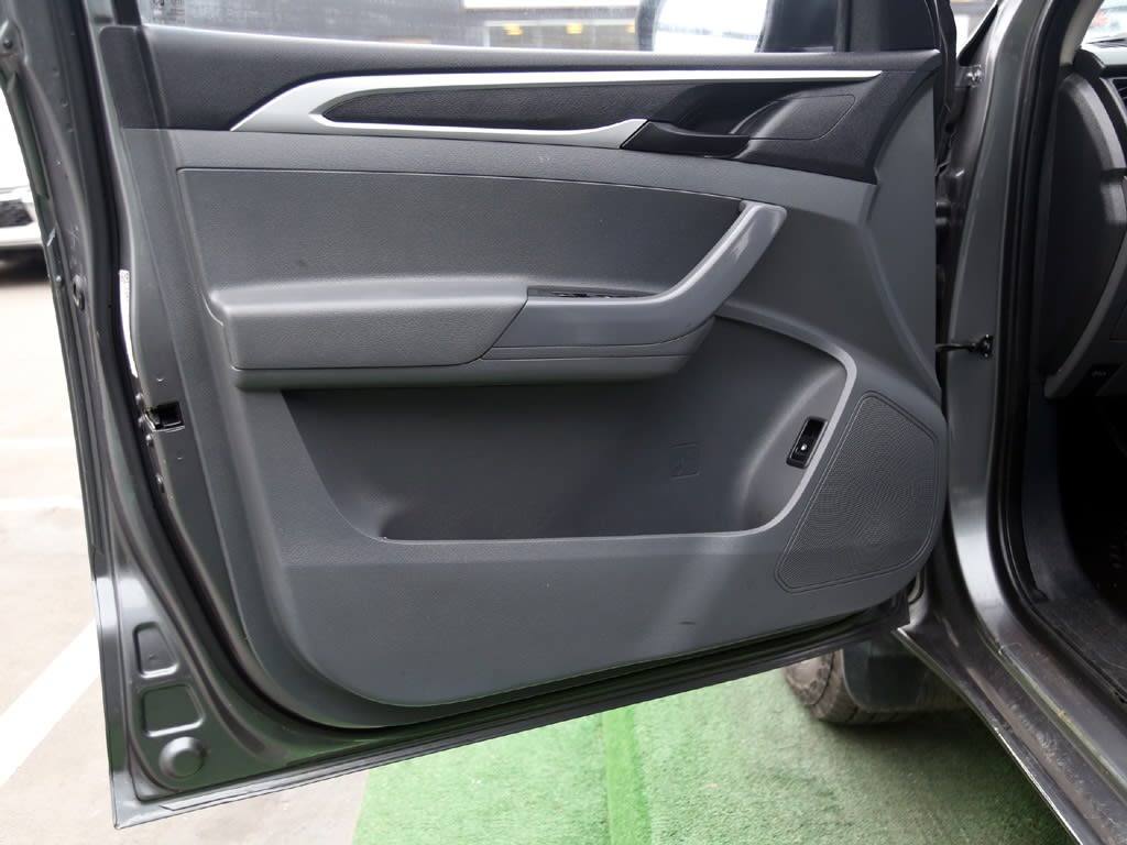 Maxus T60 2.4 Dx 4x2 Mt año 2024