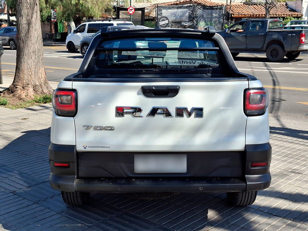 Ram 700 Bighorn Dcab 1.3 año 2024