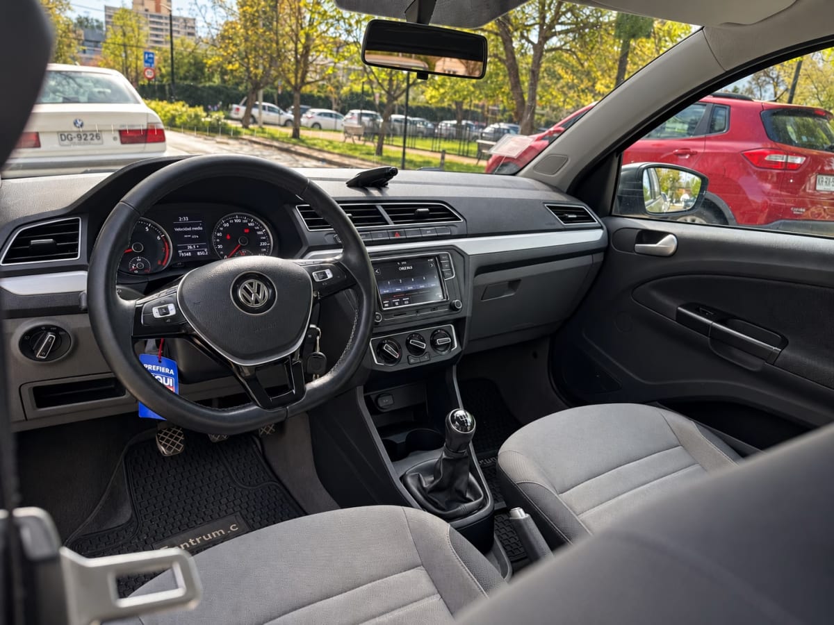 Volkswagen Gol Highline 1.6 año 2022