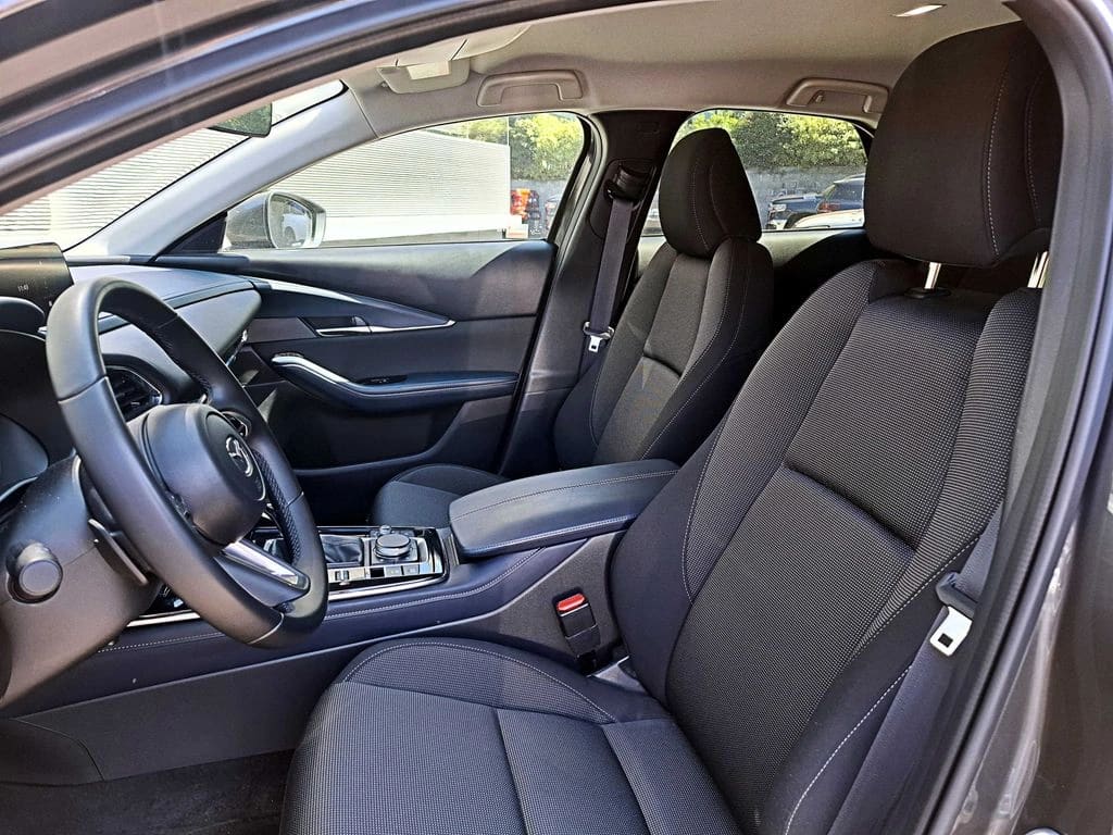Mazda Cx-30 4x2 2.0 At año 2026