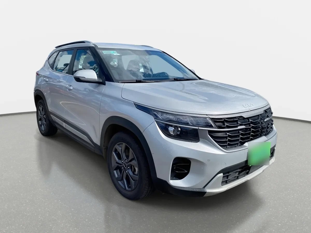 Kia Seltos 1.5 Ex 4x2 6mt 5p año 2024