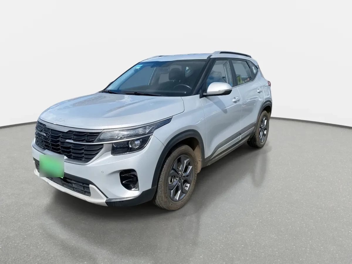 Kia Seltos 1.5 Ex 4x2 6mt 5p año 2024