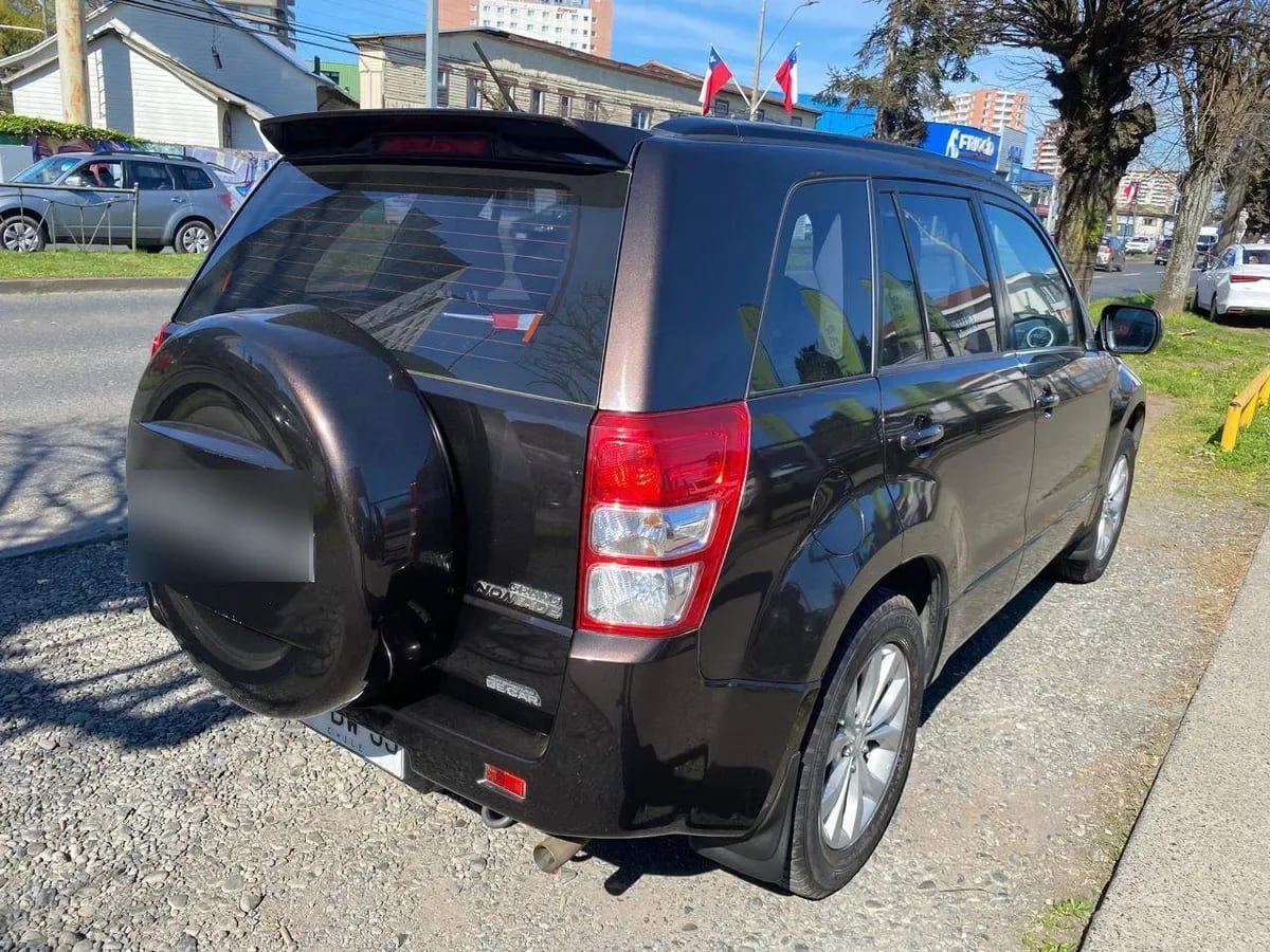 Suzuki Grand Nomade 2.4 Glx Sport 4wd E4 Mt 5p año 2019
