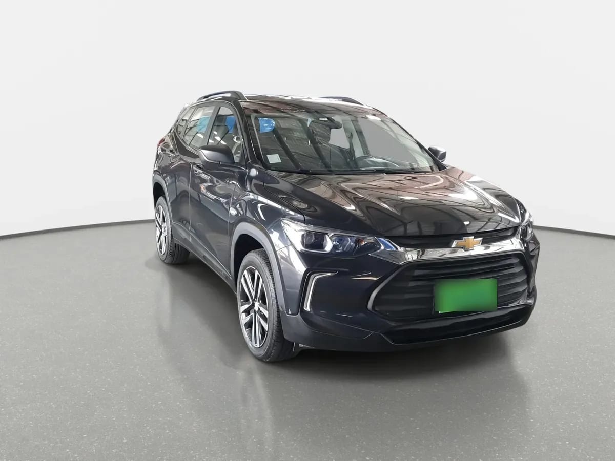 Chevrolet Tracker 1.2t Ls R 4x2 Mt 5p año 2024