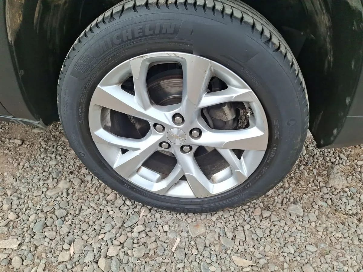 Chevrolet Montana 1.2t Ltz 4x2 At 4p año 2023