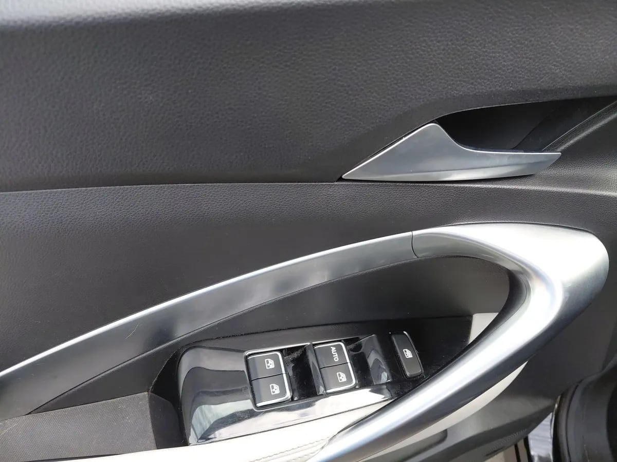 Chevrolet Captiva 1.5t Premier Fwd Cvt At 5p año 2022