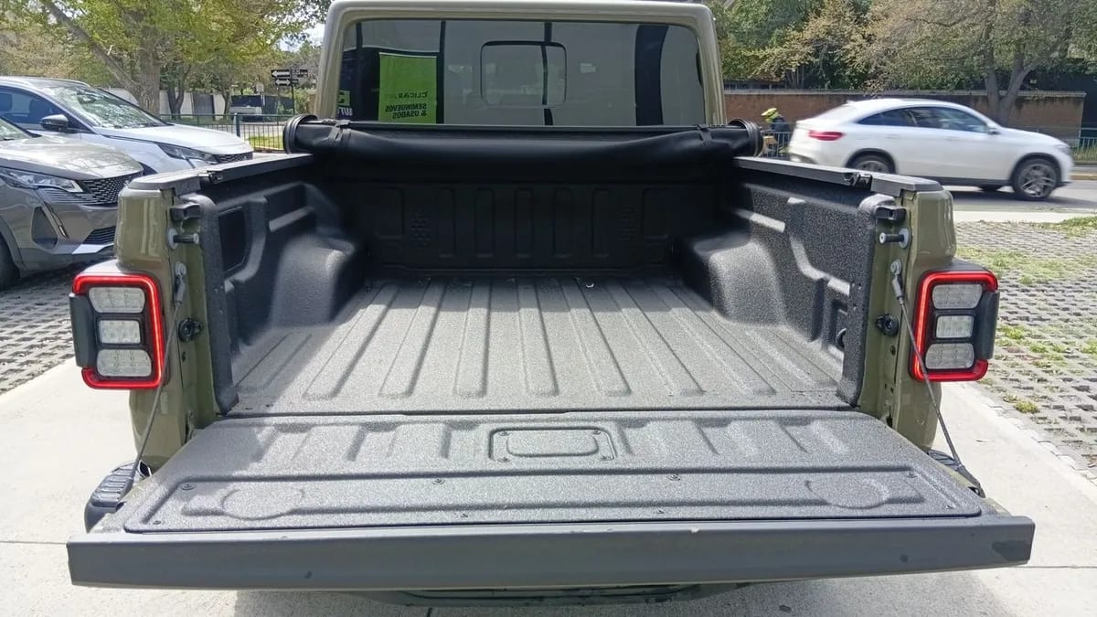 Jeep Gladiator 3.6 Rubicon 4x4 Dob. Cab. At 4p año 2026