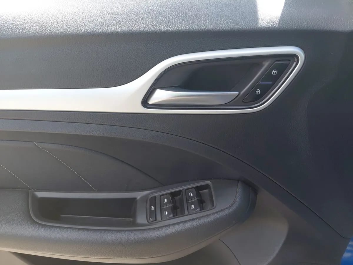 MG Mg Zs 1.5 Comfort 4x2 At 5p año 2022