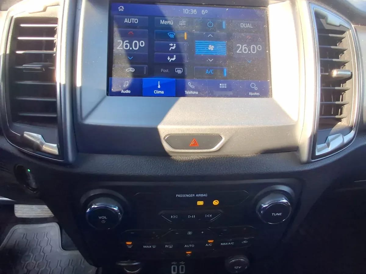 Ford Ranger 3.2 Ltd 4x4 Diesel Dob. Cab. At 4p año 2023