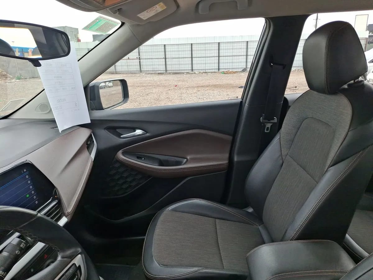 Chevrolet Montana 1.2t Ltz 4x2 At 4p año 2023