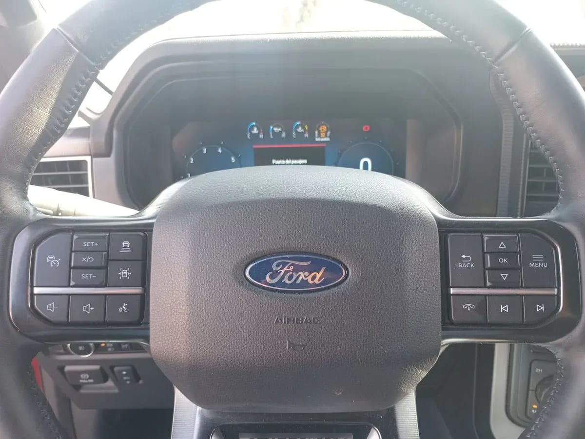 Ford F-150 3.5 Platinum Cc Dob. Cab. 4x4 At 4p año 2025