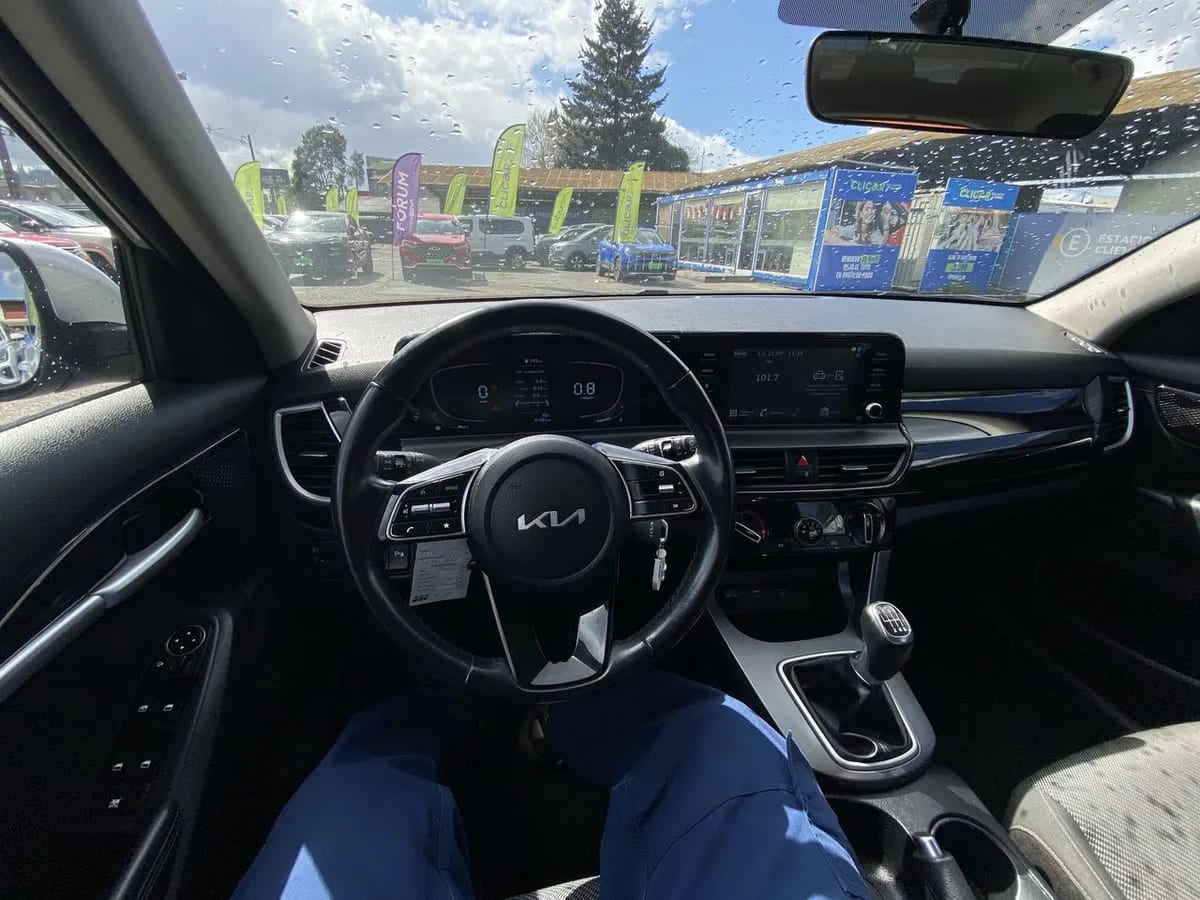 Kia Seltos 1.5 Ex 4x2 6mt 5p año 2024