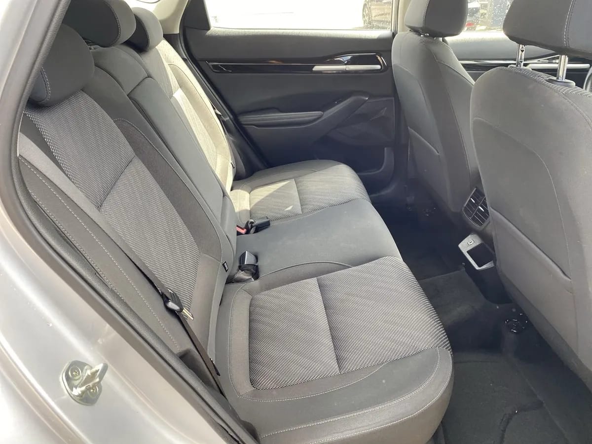 Kia Seltos 1.5 Ex 4x2 6mt 5p año 2024