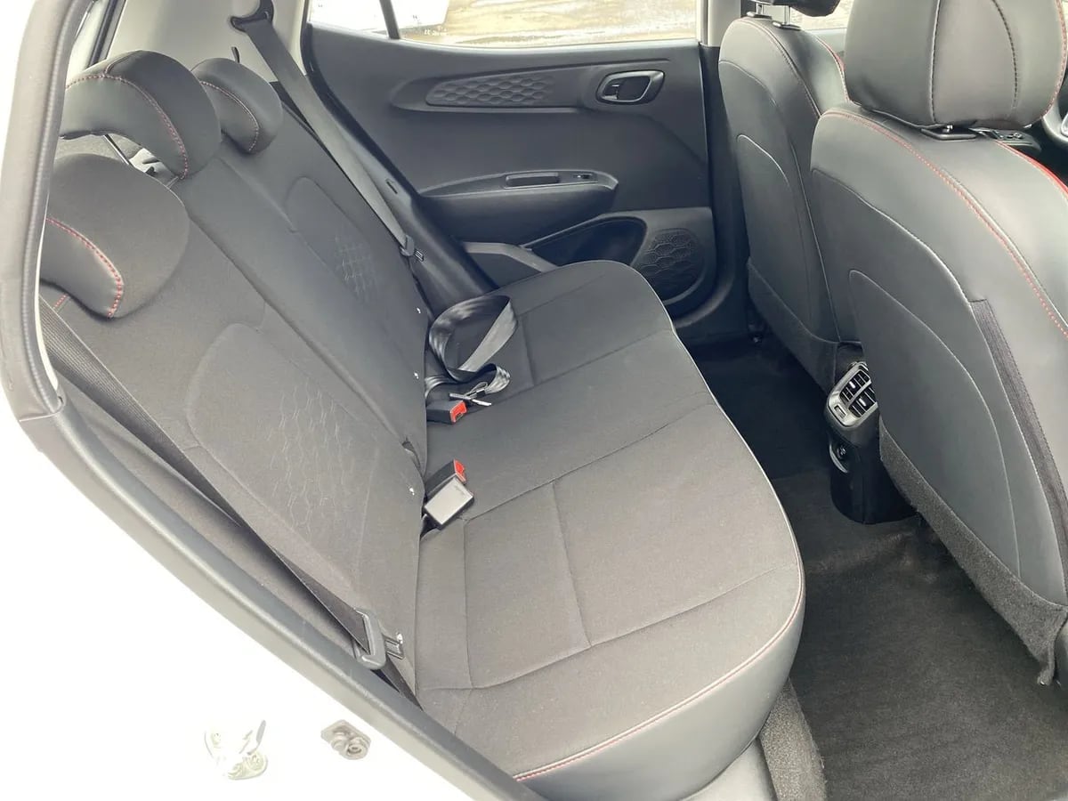 Hyundai Grand I10 1.2 Plus 4x2 Hb Mt 5p año 2022