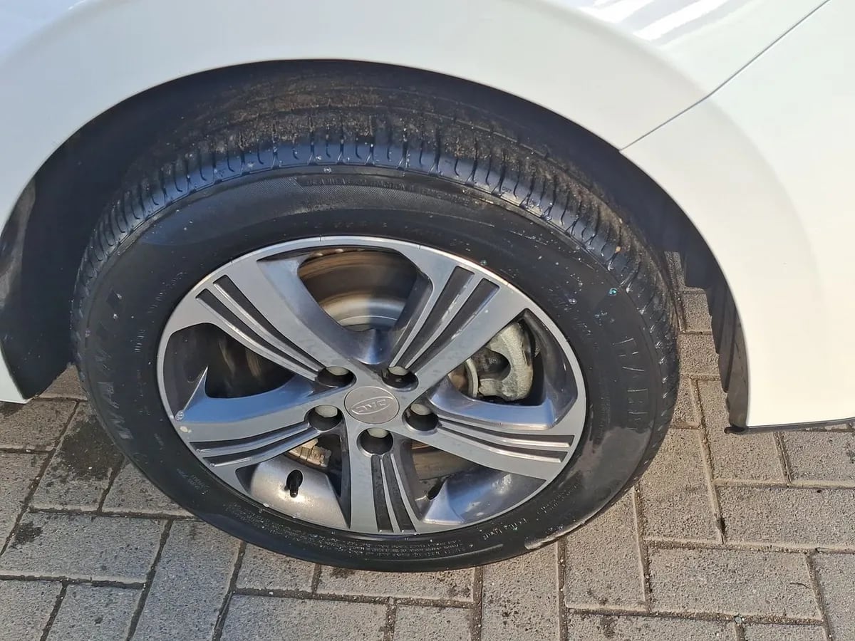 JAC Js2 1.5 Luxury 4x2 Cvt At 5p año 2025