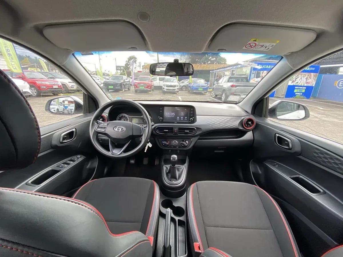 Hyundai Grand I10 1.2 Plus 4x2 Hb Mt 5p año 2022