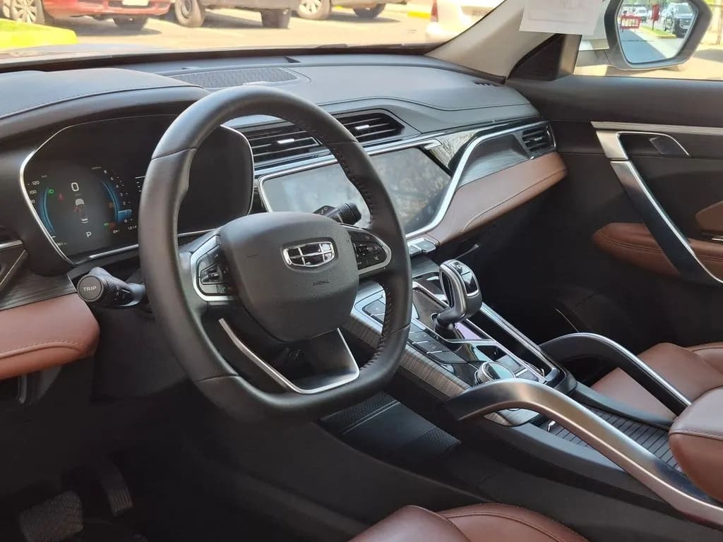 Geely Azkarra Luxury año 2024