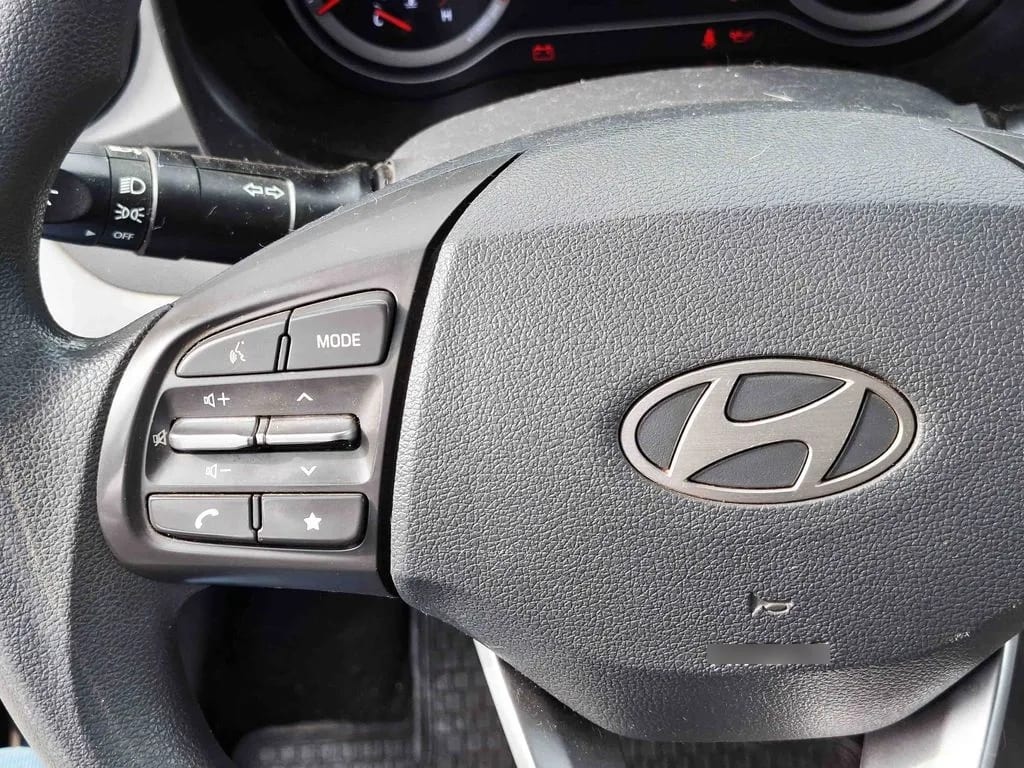 Hyundai Grand I10 1.2 Plus 4x2 Hb Mt 5p año 2024