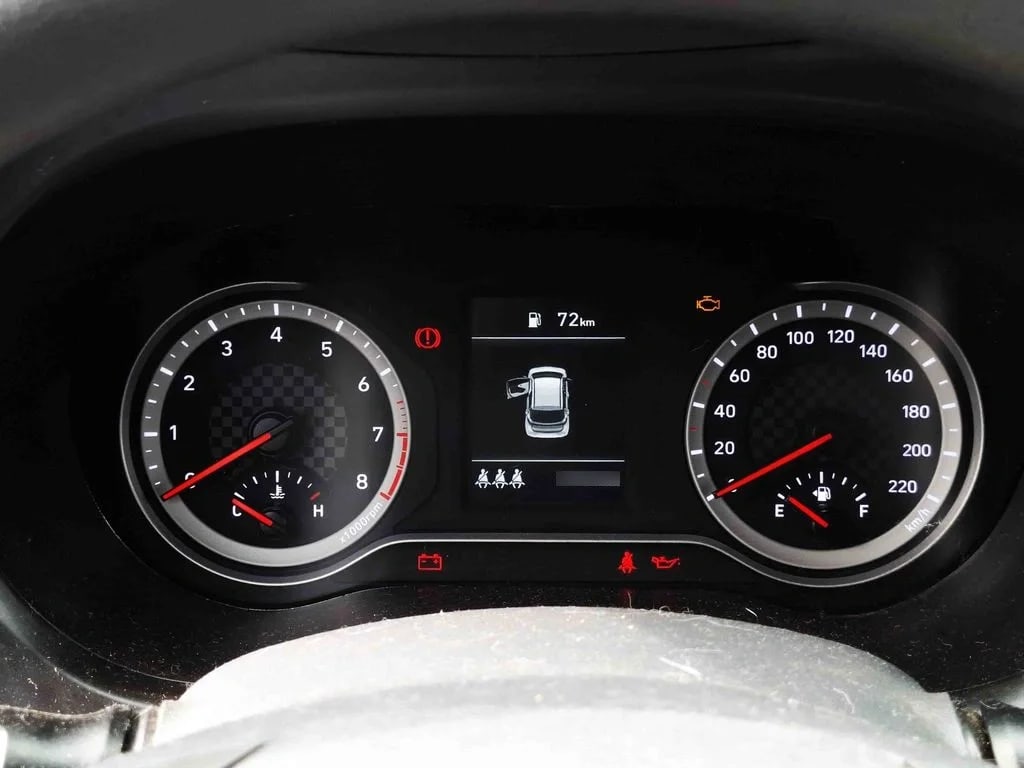 Hyundai Grand I10 1.2 Plus 4x2 Hb Mt 5p año 2024