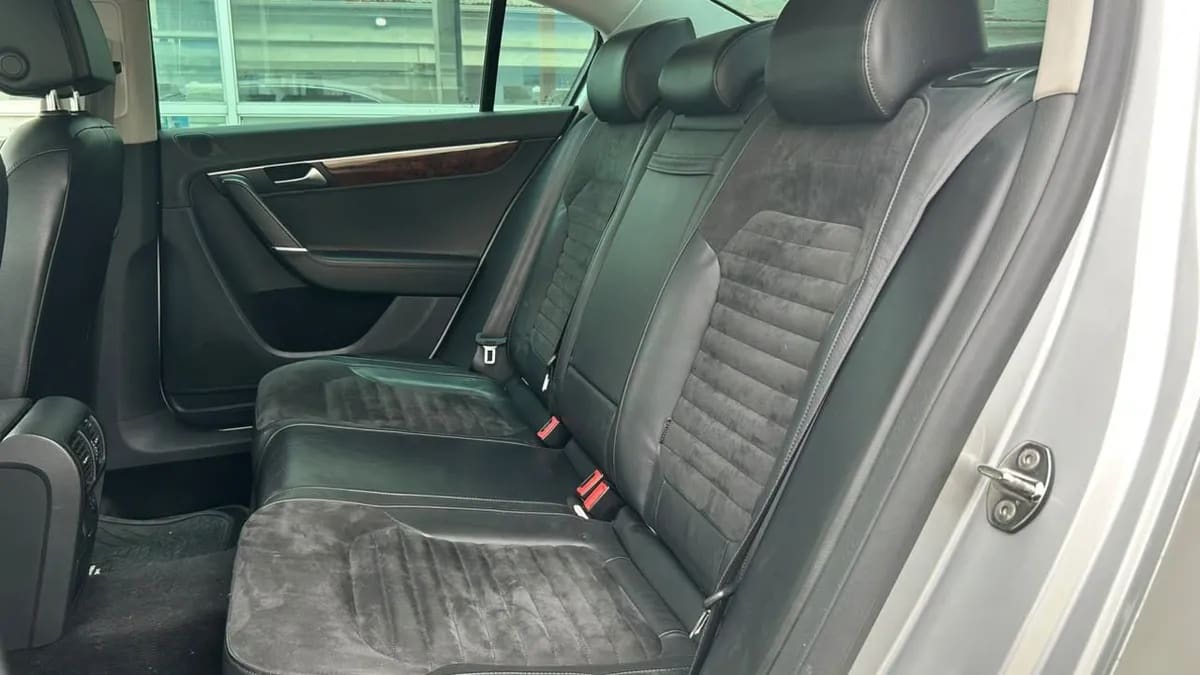 Volkswagen Passat 1.8 Highline Tsi 4x2 B7 At 4p año 2013