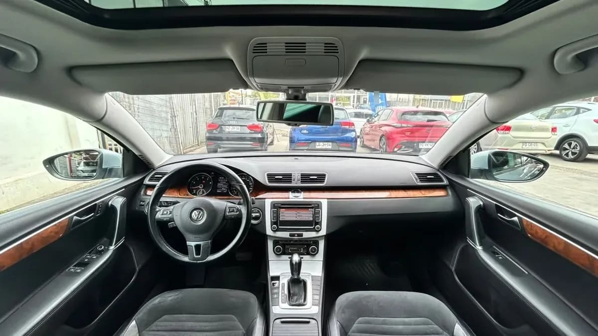 Volkswagen Passat 1.8 Highline Tsi 4x2 B7 At 4p año 2013