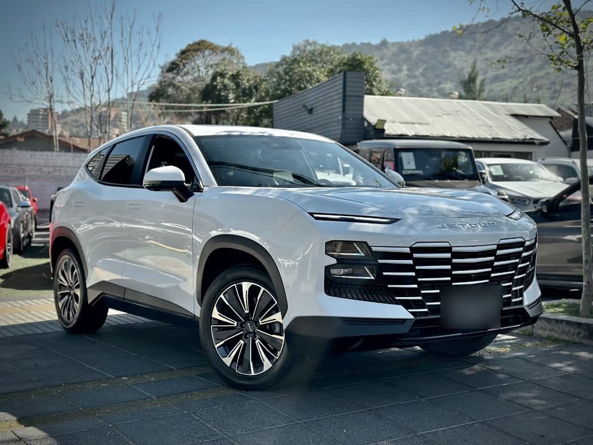 Jetour Dashing Lux año 2024