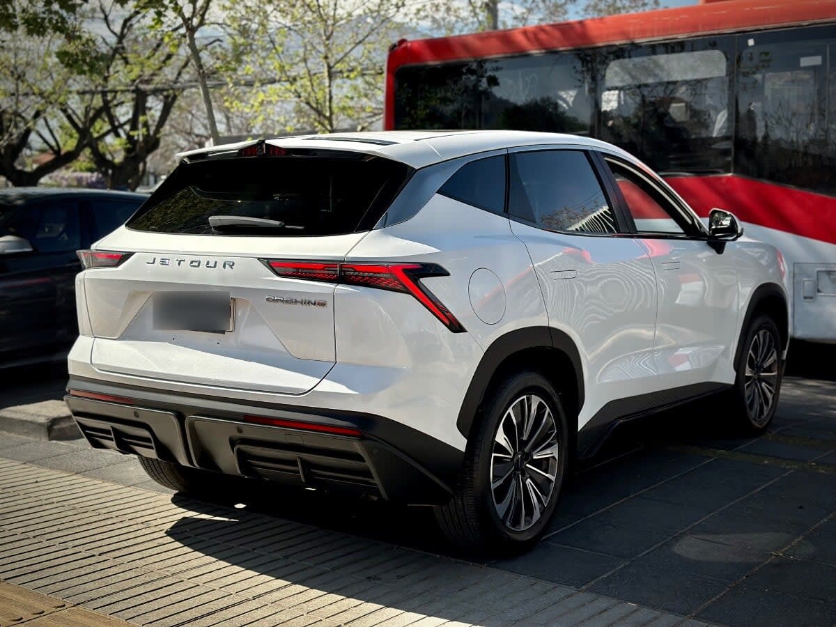 Jetour Dashing Lux año 2024
