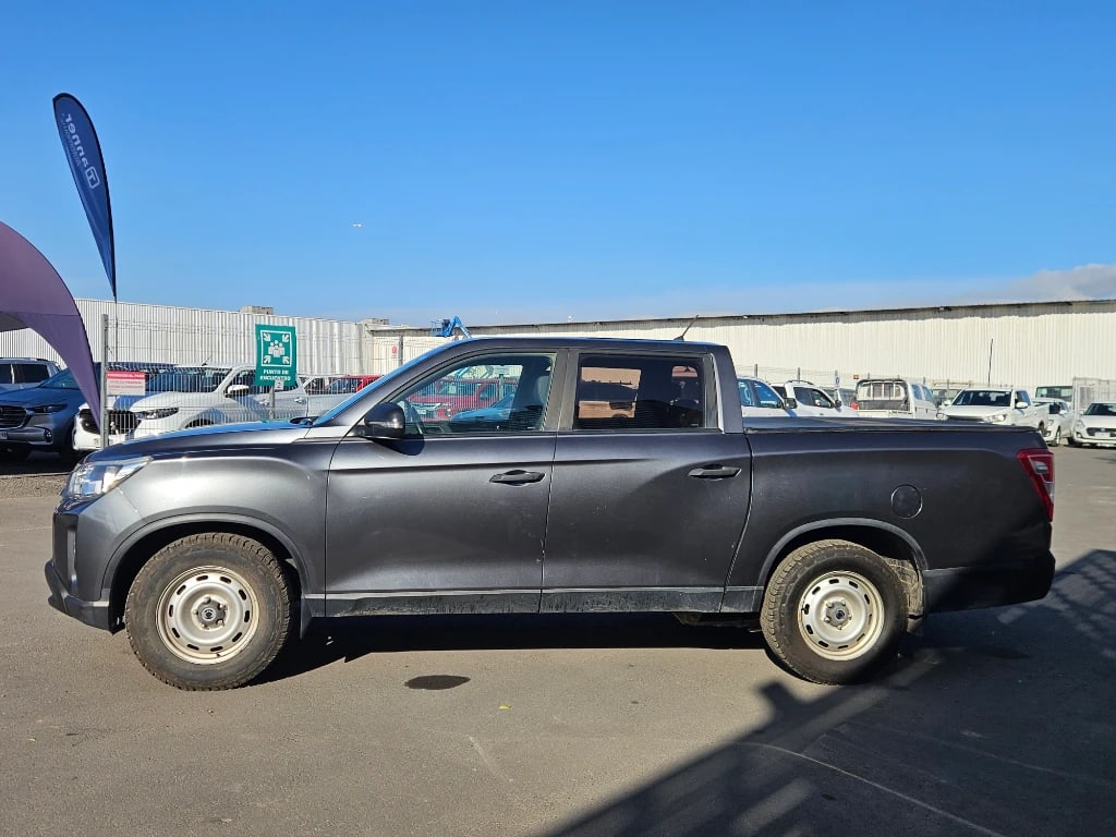 Ssangyong Grand Musso 2.2 4x2 Mt Full-Ql610 año 2023