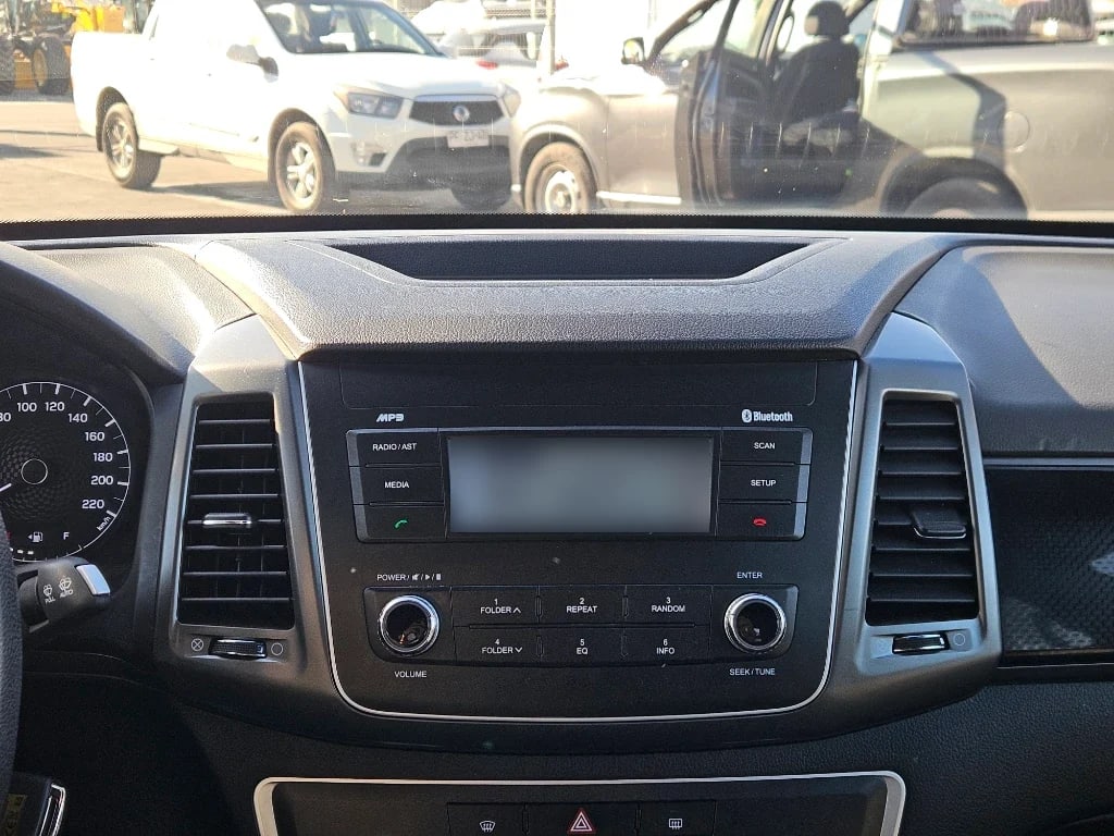 Ssangyong Grand Musso 2.2 4x2 Mt Full-Ql612 año 2023