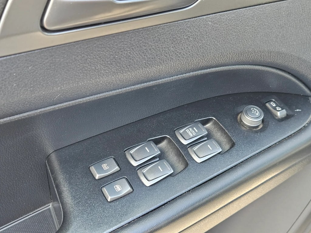 Ssangyong Grand Musso 2.2 4x2 Mt Full-Ql610 año 2023