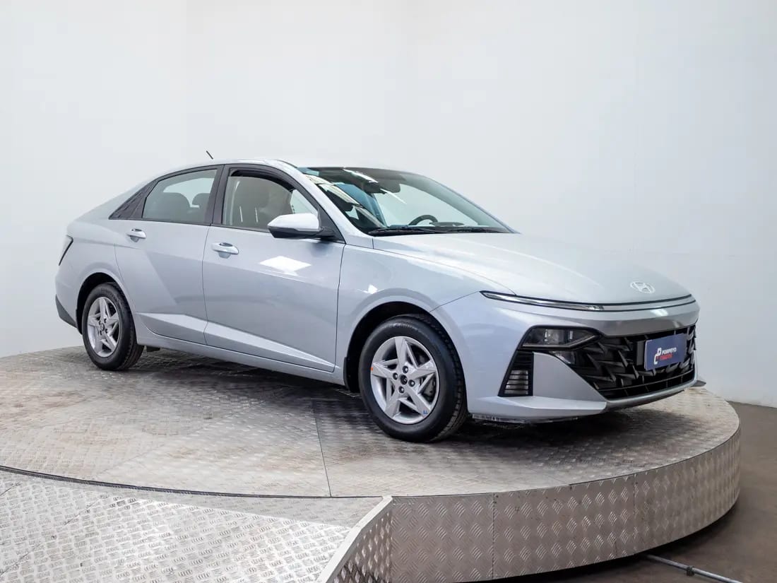 Hyundai Accent 1.5 Bn7i Plus Mt año 2025