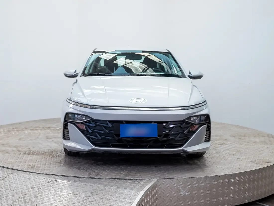 Hyundai Accent 1.5 Bn7i Plus Mt año 2025