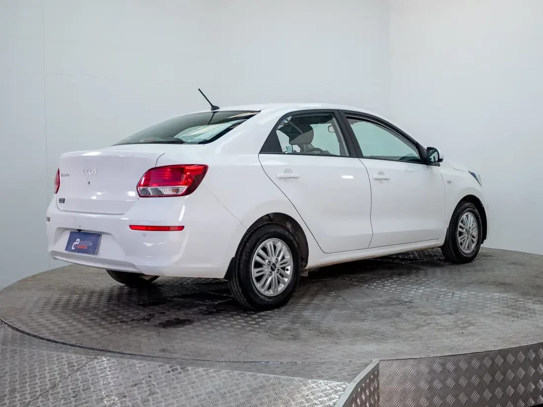Kia Soluto Soluto Ex 1.4l 5mt Full año 2026